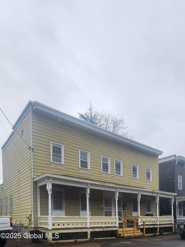 Primary Photo - 15-17-17 High St