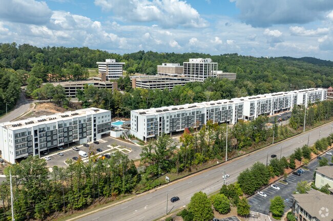 Foto del edificio - The Station at Crestline Heights