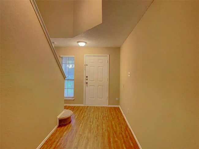 Building Photo - 12705 Modena Trail