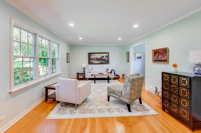 Foto del edificio - 21301 N Woodland Ave