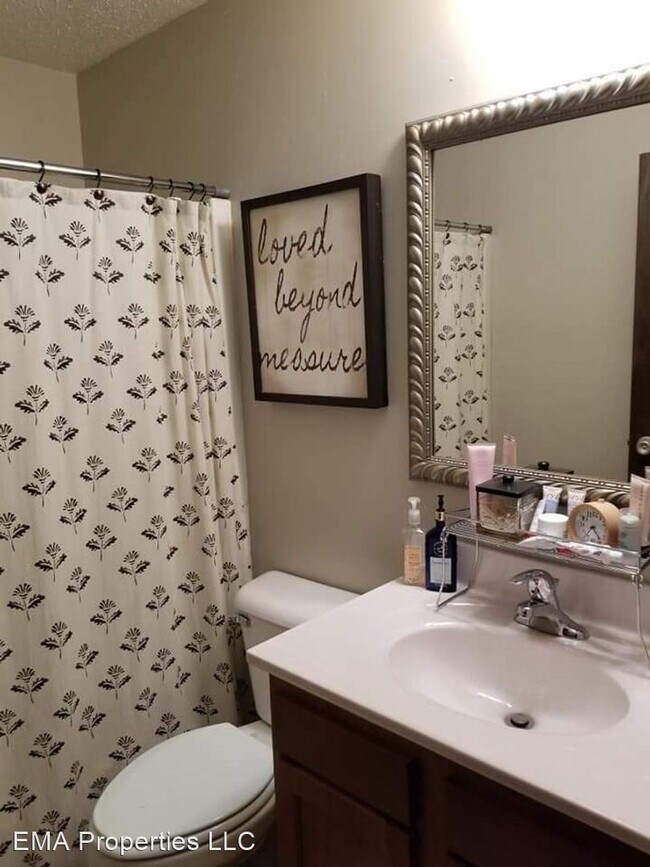 Foto del edificio - 2 br, 1 bath House - 411 E 13th Ave.