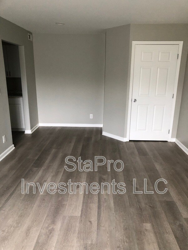 Foto del edificio - 2360 Hamilton Ave