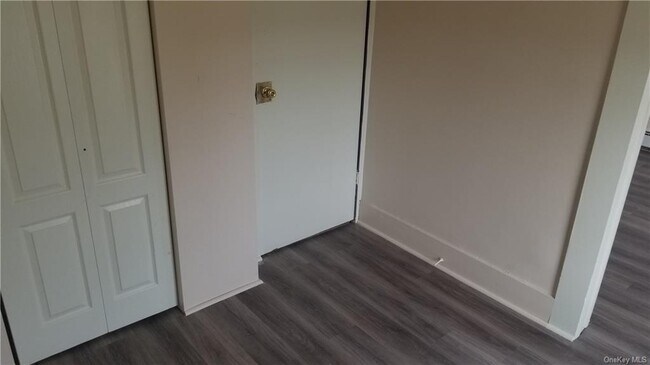 Building Photo - 3 Jones Pl