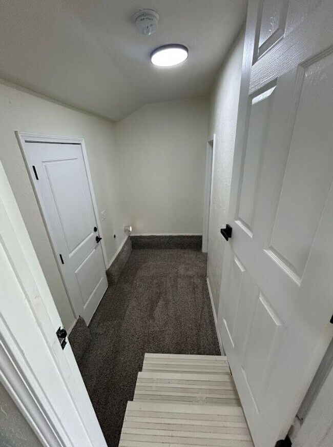 Building Photo - 3 Bedroom Rent to Own Home Available!