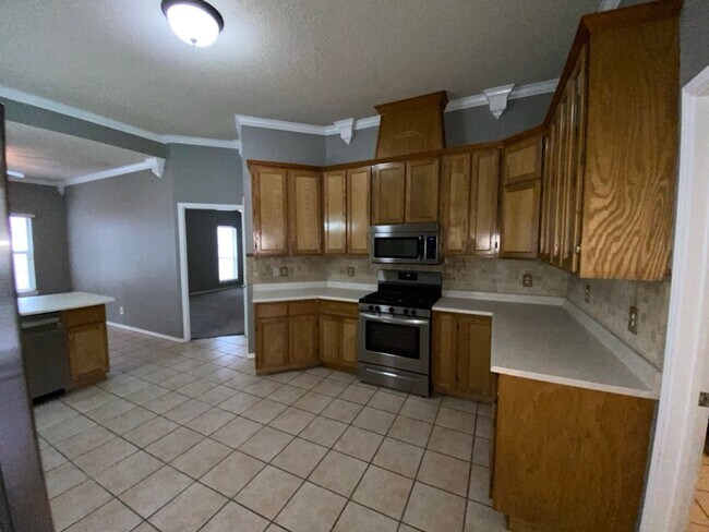 Foto del edificio - Spacious and elegant 3-Bedroom Home: Firep...