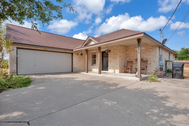 Building Photo - 10270 Twin Lake Loop