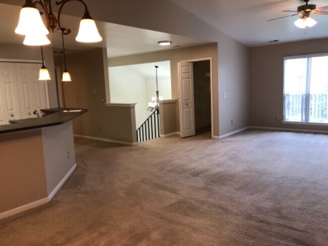 Foto del edificio - 51761 Adler Park Dr W
