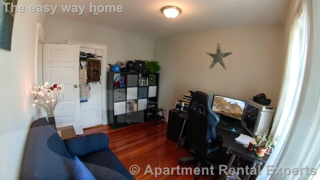 Building Photo - 6 Hinckley St