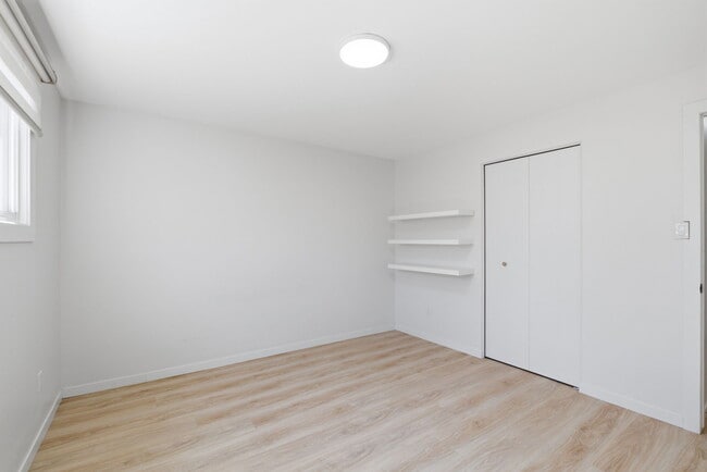 Building Photo - 364 Sabrina Bay SW