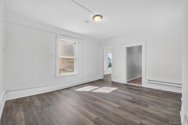 Foto del edificio - 49 S Hamilton St