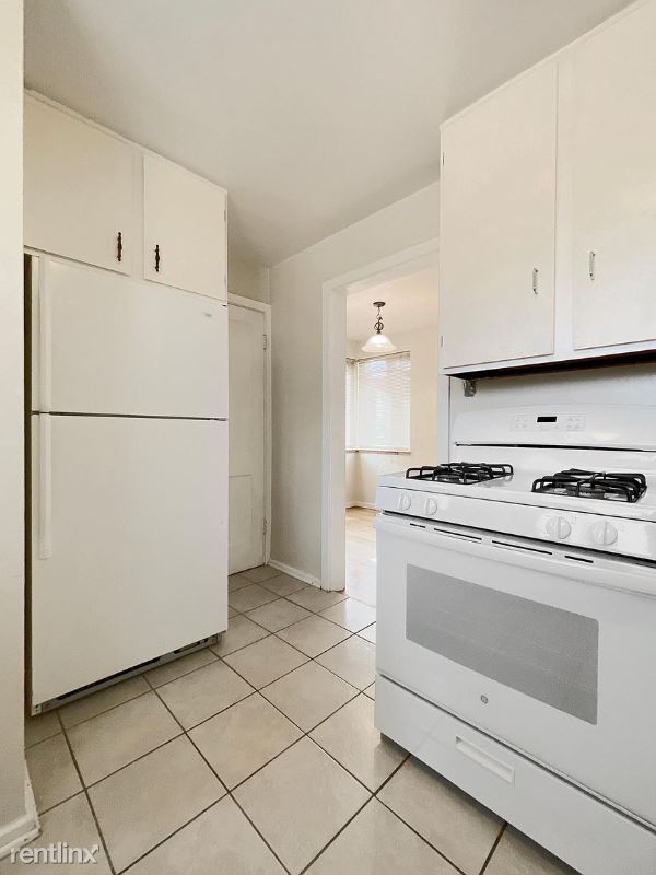 Building Photo - 2 br, 2 bath Townhome - 4762 Quince Rd