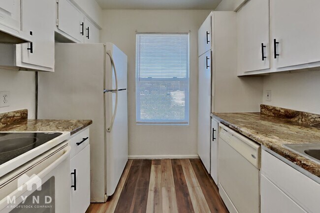 Foto del edificio - 6657 W Ocotillo Rd
