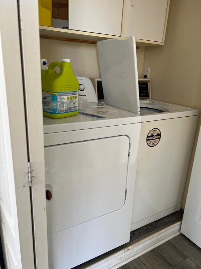 Building Photo - 53 Rue Dollard-Des Ormeaux