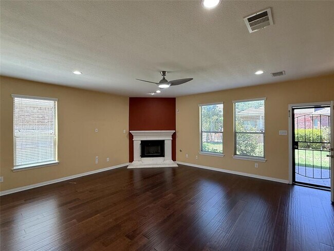 Foto del edificio - 1032 Dyer Creek Pl