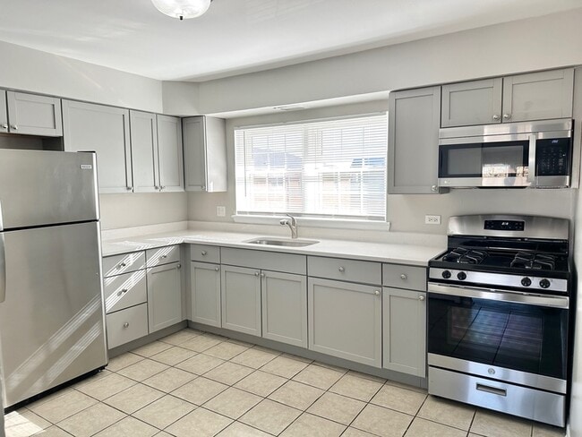 Foto del edificio - 9203 Monroe Ave