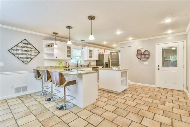 Building Photo - 3801 Poplar Springs Road