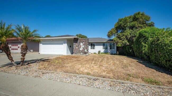 Foto del edificio - 3bed/2bath home available now!