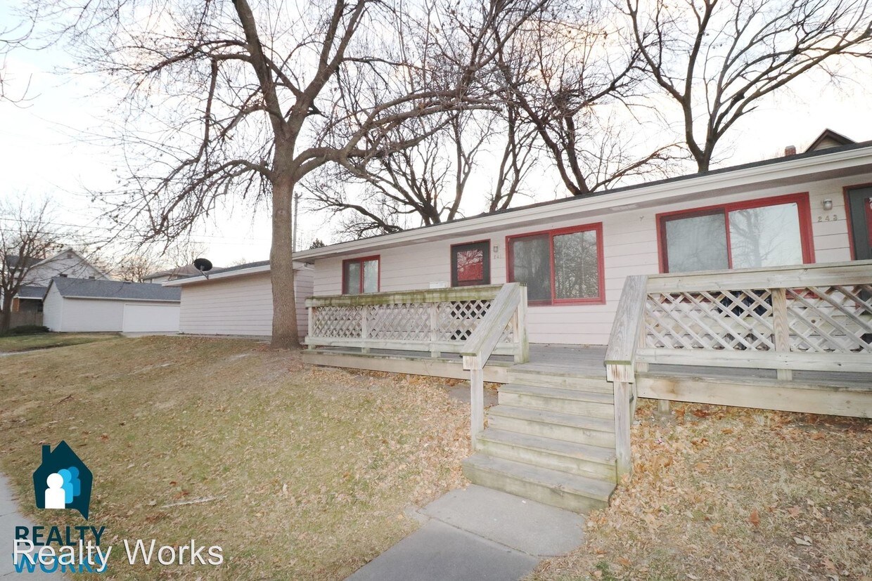 Foto principal - 241 N 35th St