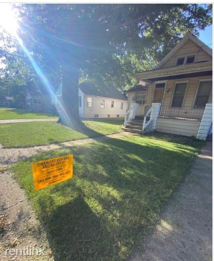 Primary Photo - 2214 W Butler St