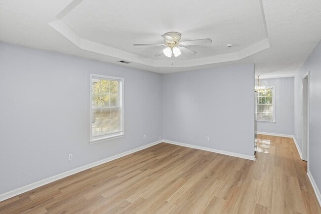 Building Photo - 2029 Williams Valley Dr