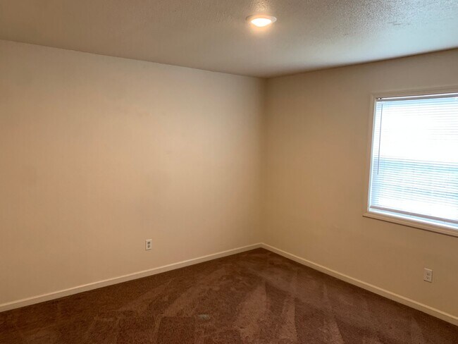 Foto del edificio - 4907 Scruggs Station Rd