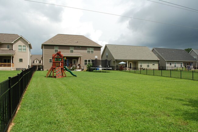 Foto del edificio - 2548 Waterhaven Dr