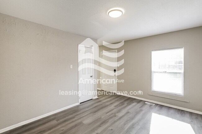 Foto del edificio - 2616 E 17th St
