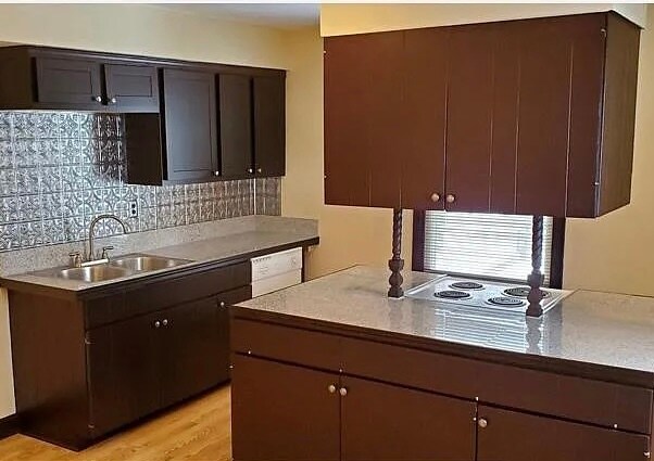 Foto del edificio - 3401 S 57th St