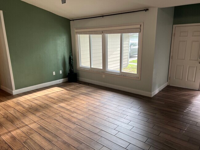 Foto del edificio - 4617 NW 21st St