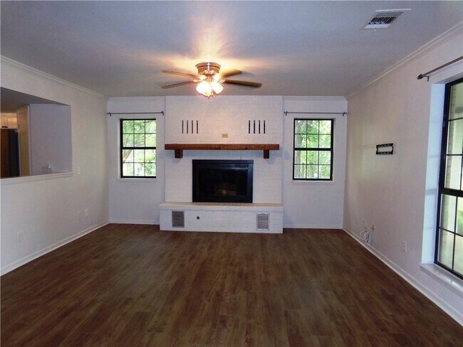 Building Photo - 157 Pleasant Grove Rd