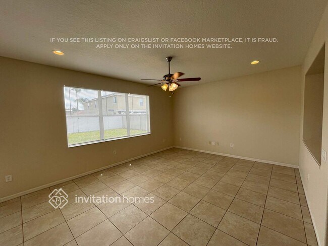 Foto del edificio - 10604 Bamboo Rod Cir