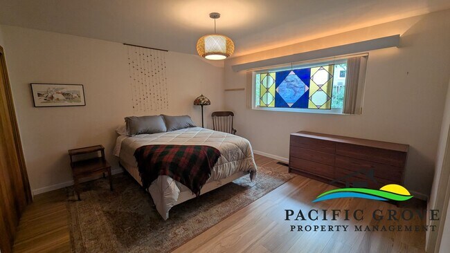 Foto del edificio - Furnished Pebble Beach Residence with Private Sun Deck