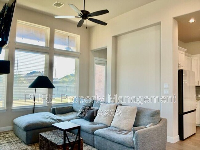 Foto del edificio - 153 Benedum Wy