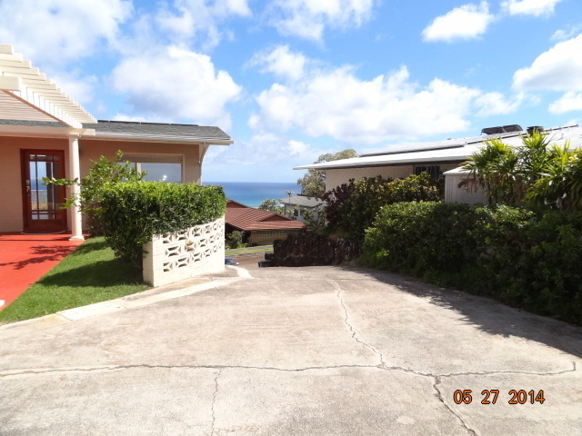 Building Photo - 1624 Kamole St