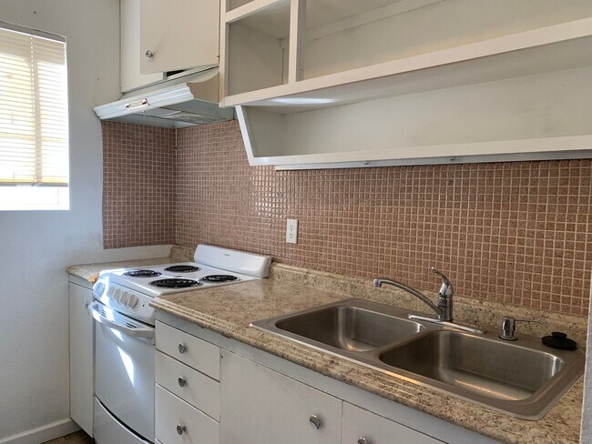 Foto del edificio - Low-36958Polynesian