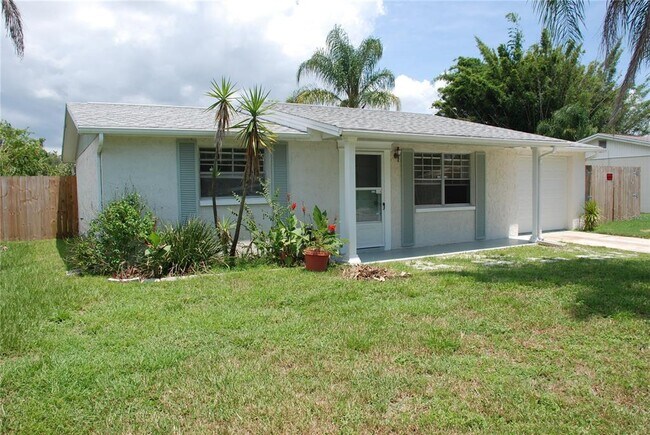 Foto del edificio - 1624 Springdale Dr