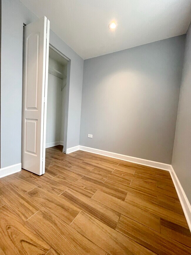 Foto del edificio - 3530 W Palmer St