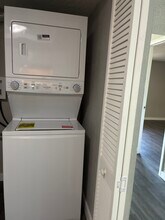 3x2 Orchid Lux w/Washer & Dryer - Country View Garden Homes