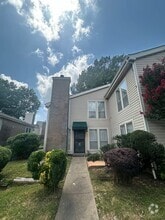 Building Photo - 1715 Port Oak Pl