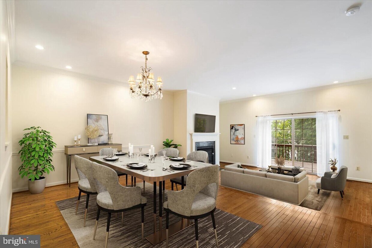 Foto principal - 11817 Sherbourne Dr