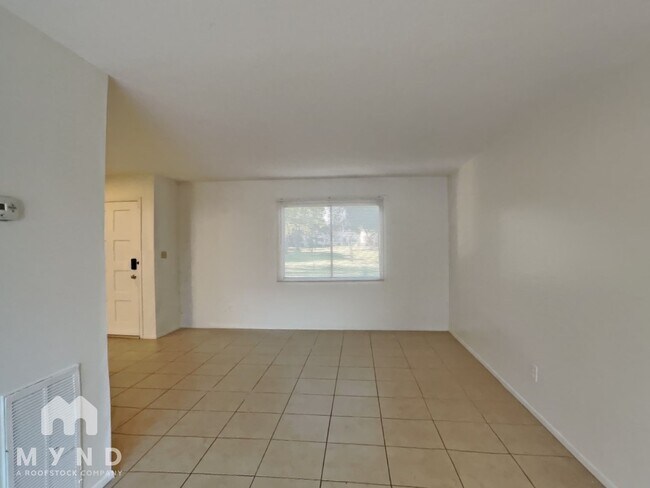 Foto del edificio - 5924 N 83rd St