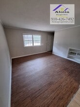 Building Photo - 4214 S Dowfield Dr