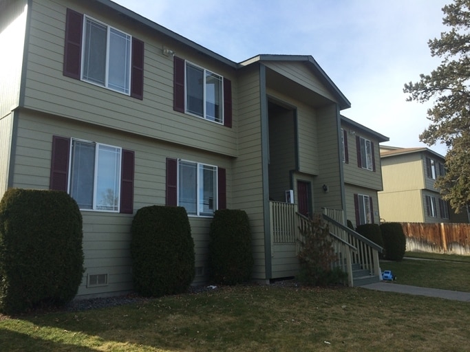 27302752 SW Salmon Ave, Redmond, OR 97756 Apartments in Redmond, OR