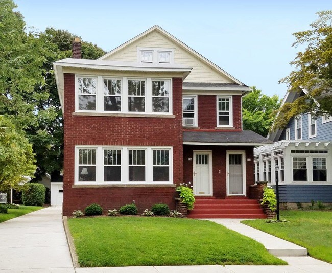 Foto del edificio - 532 Lincoln Ave