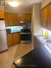 Building Photo - 3880 Duke of York Blvd