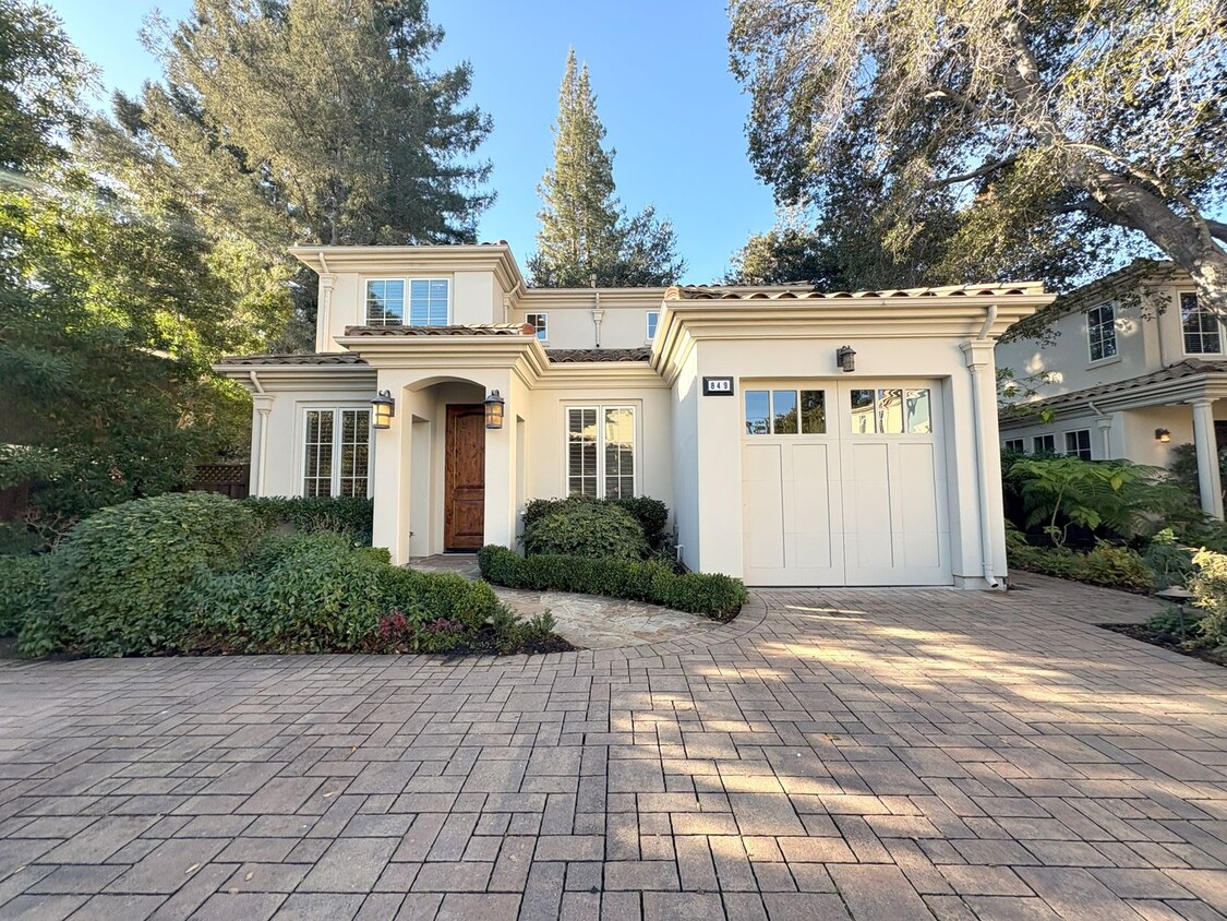 Primary Photo - Gorgeous Single Family Home in Menlo Park ...