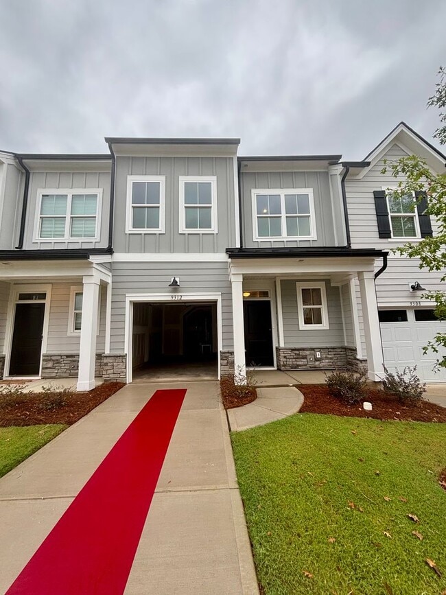 Beautiful, New Construction Townhouse in G... - Beautiful, New Construction Townhouse in G...