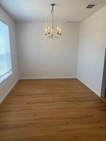 Foto del edificio - 2021 Brook Meadow Dr