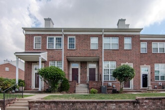 Building Photo - 1892 Lindsay Ln