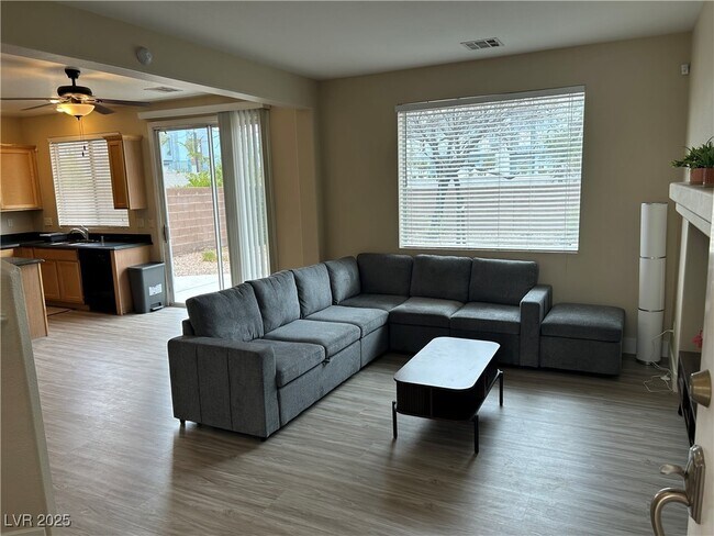 Foto del edificio - 10106 San Gervasio Ave